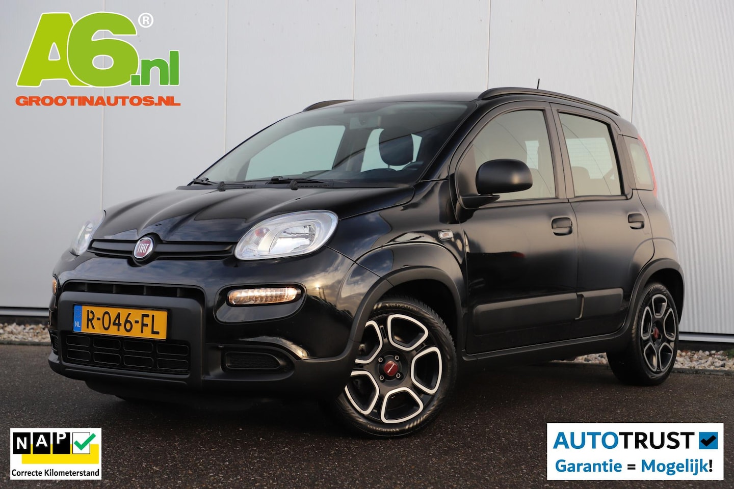 Fiat Panda - 1.0 Hybrid City Life 69PK Carplay Android Navigatie Airco All-Season Banden! - AutoWereld.nl
