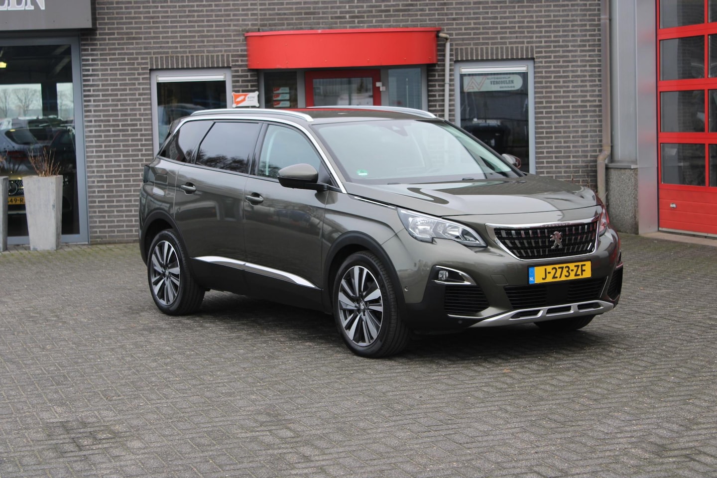 Peugeot 5008 - 1.2 PureTech Blue Lease Premium 7p/Adaptive Cruise/ nw Distributieriem! - AutoWereld.nl