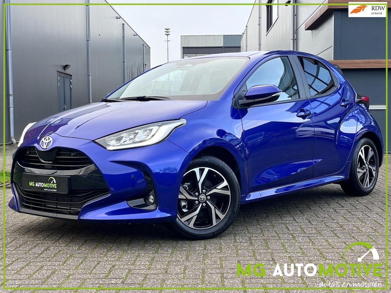 Toyota Yaris - 1.5 Hybrid 115 Business Plus | Apple Car Play | PDC | NIEUWSTAAT - AutoWereld.nl