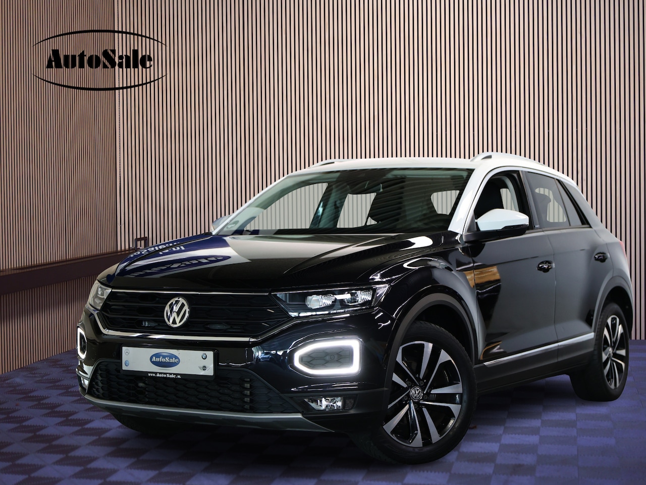 Volkswagen T-Roc - 1.5 TSI Sport 4motion DSG IQ VIRTUAL CARPLAY ACC '19 - AutoWereld.nl