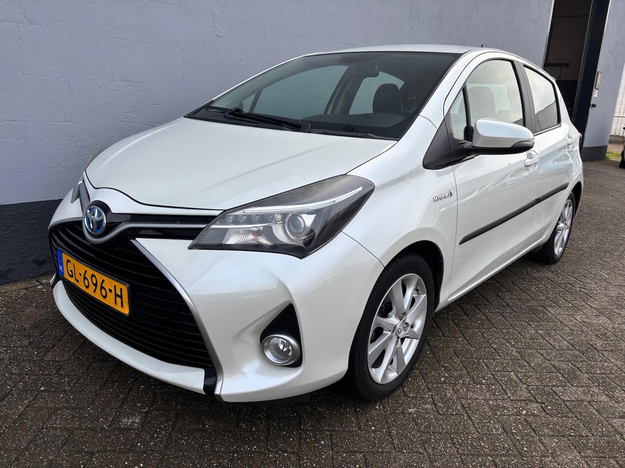 Toyota Yaris - 1.5 Hybrid Dynamic - Climate Control - LMV - AutoWereld.nl