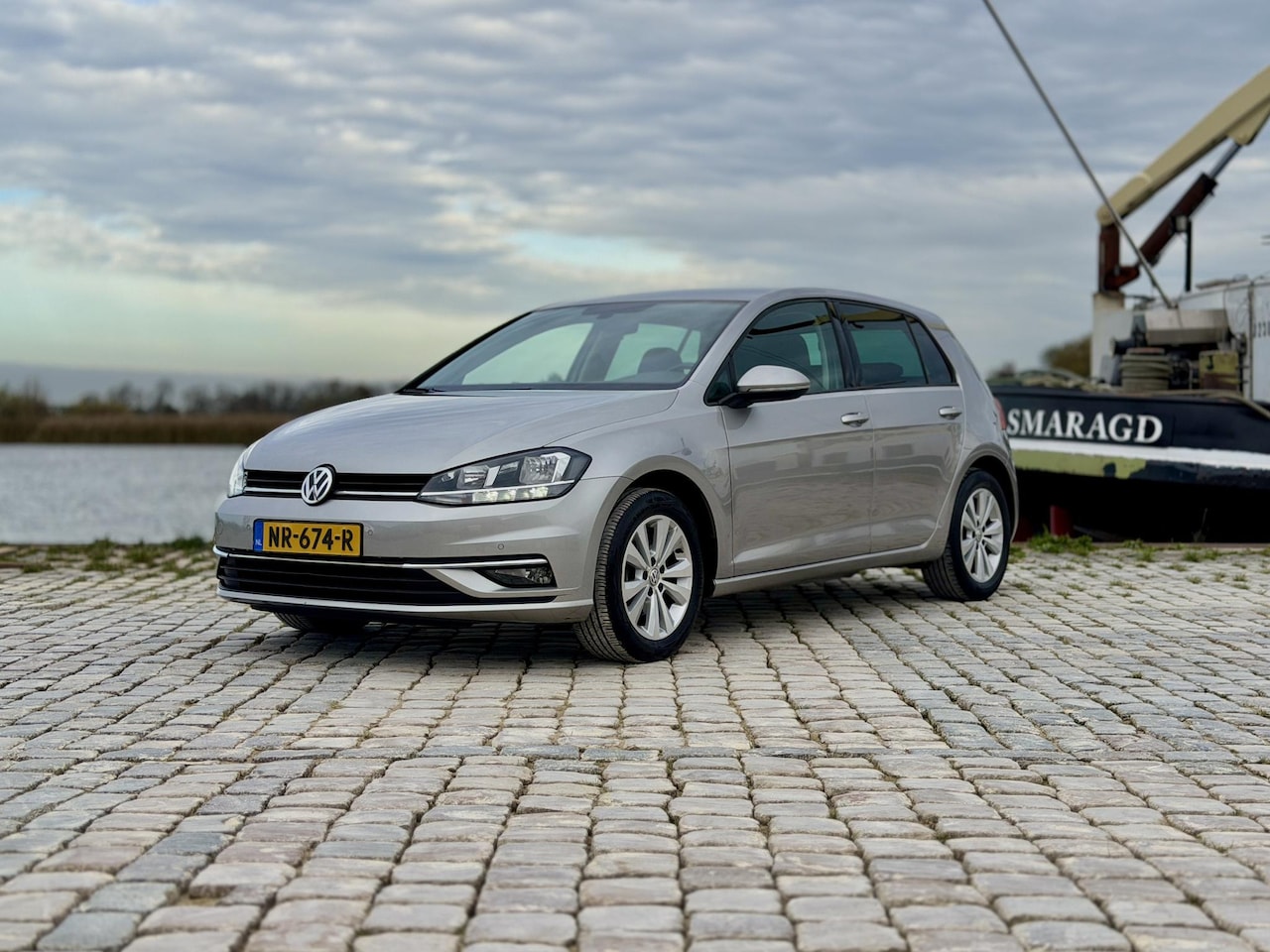 Volkswagen Golf - 1.0 TSI Comfortline|Carplay|ACC|Trekhaak - AutoWereld.nl
