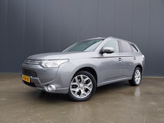 Mitsubishi Outlander - 2.0 PHEV Instyle OPEN DAK CAMERA XENON LEER NAVI CRUISE ECC TREKHAAK