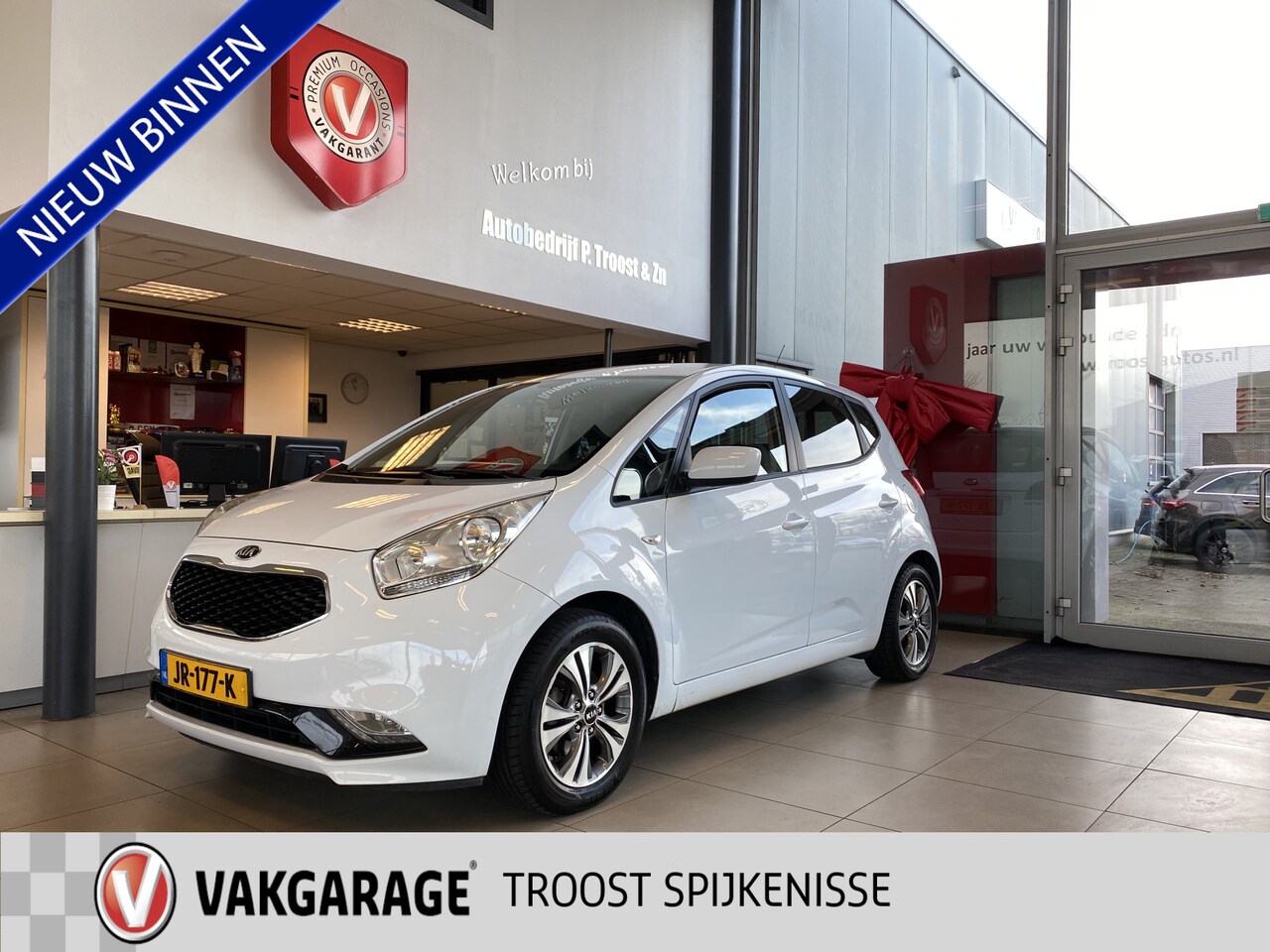 Kia Venga - 1.4 CVVT DynamicPLusLine 1.4 CVVT DynamicPLusLine,Navigtie,Achteruitrijcamera,Spraakbediening,Parkeersensoren Achte - AutoWereld.nl