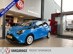 Toyota Aygo - 1.0 VVT-i x-play, Apple Carplay/Android Auto, Achteruitrijcamera, Airco, Snelheidsbegrenze