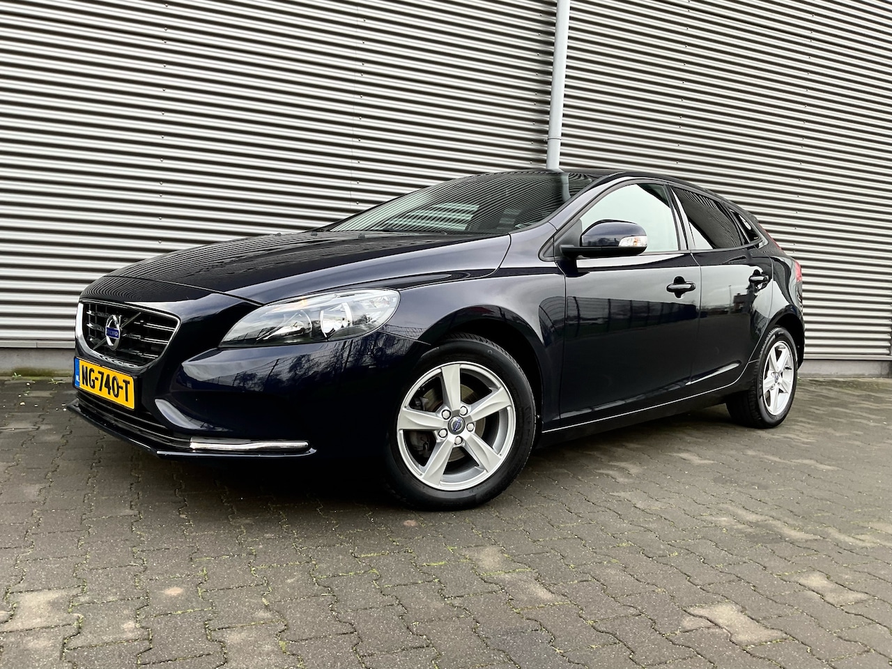 Volvo V40 - 2.0 D2 Nordic+ Trekhaak - AutoWereld.nl