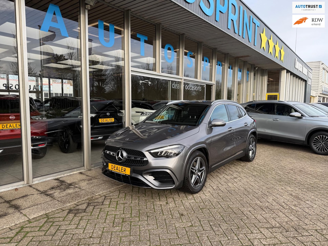 Mercedes-Benz GLA-Klasse - 200 AMG Line 163PK / SFEERVERLICHTING /ELEKTRISCHE ACHTERKLEP / - AutoWereld.nl