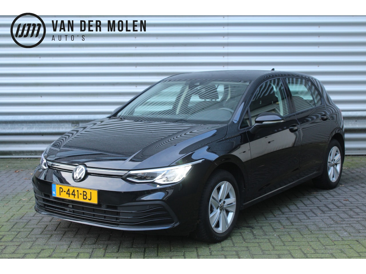 Volkswagen Golf - 1.0 TSI 111pk Life NL-Auto NAP Clima Cruise Carplay Camera Dig. Cockpit Keyless 16"LMV - AutoWereld.nl