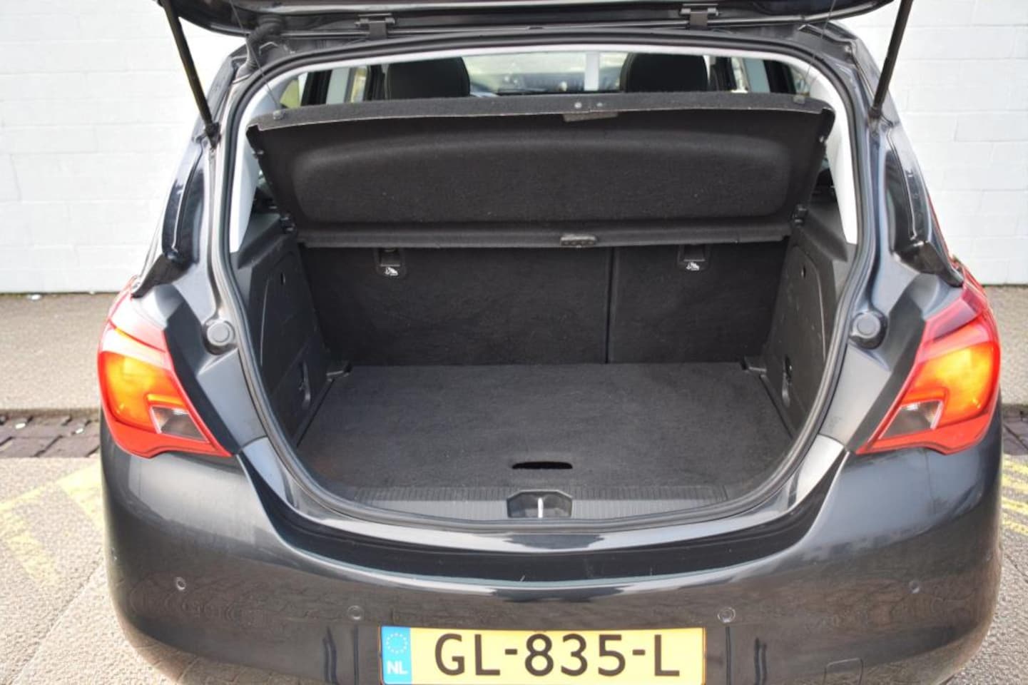 Opel Corsa - 1.4 Cosmo, stoel- en stuurverwarming, apple carplay, half lederen bekleding, schuifdak