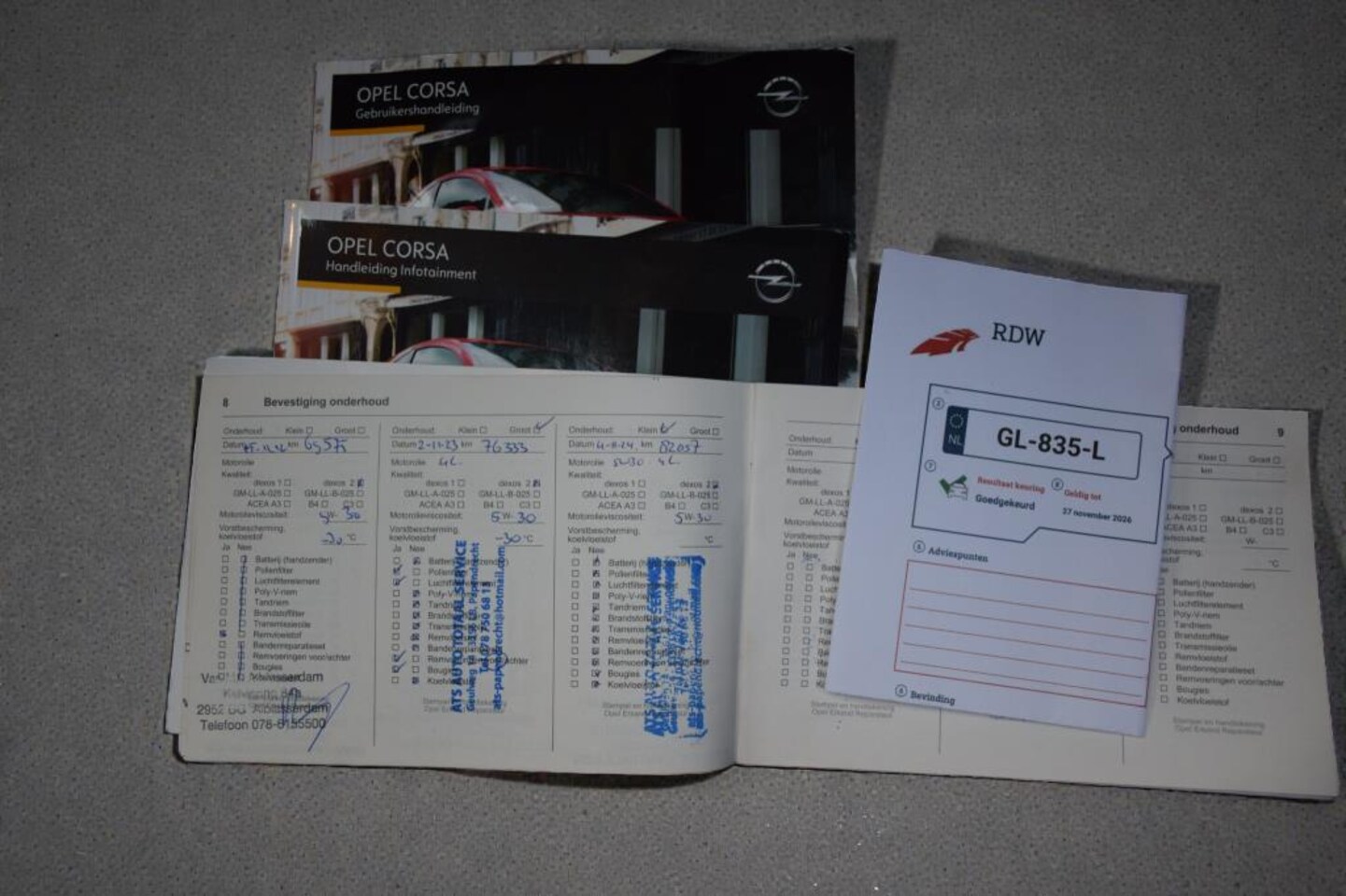 Opel Corsa - 1.4 Cosmo 1.4 Cosmo, stoel- en stuurverwarming, apple carplay, half lederen bekleding, schuifdak