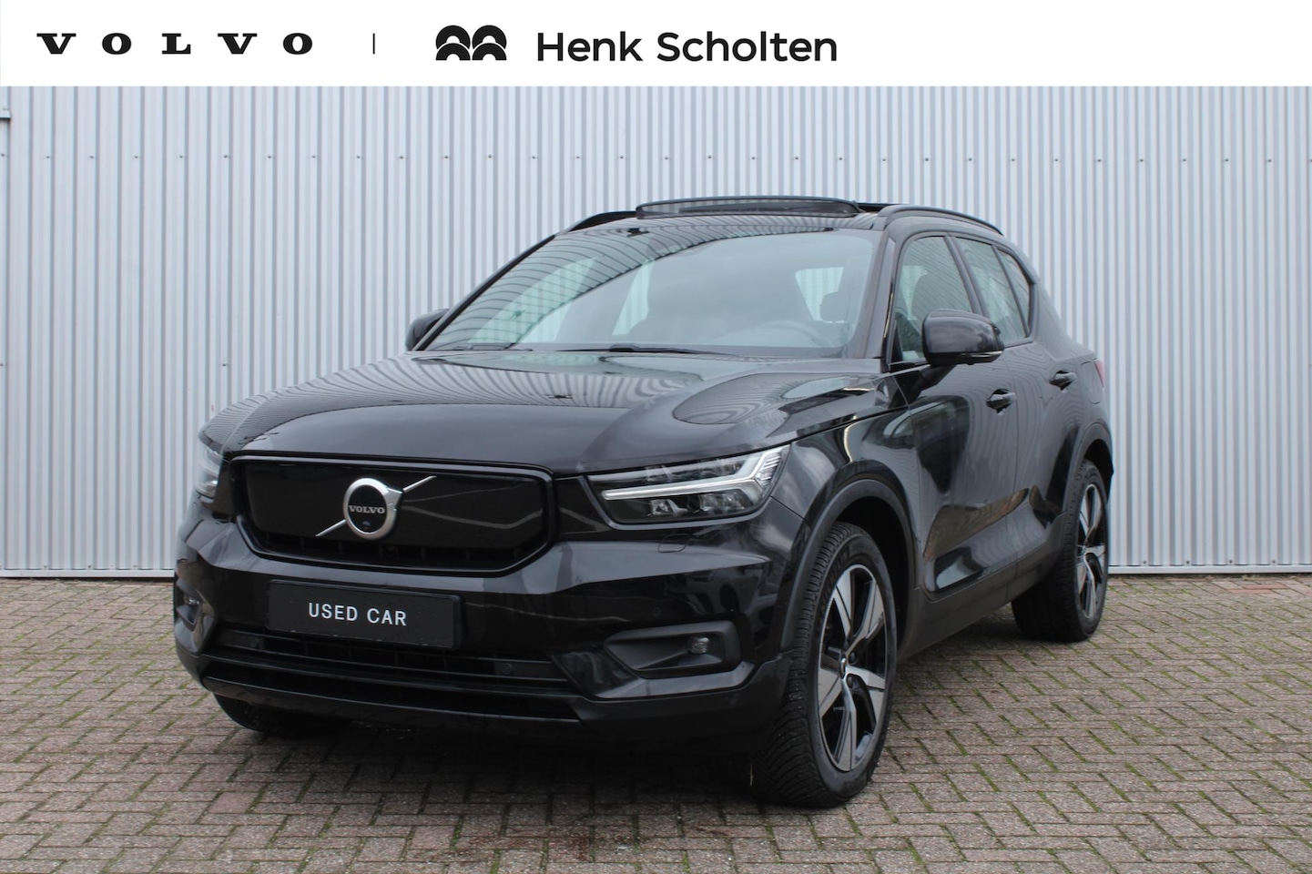 Volvo XC40 - Recharge P8 AWD R-Design | Panoramadak| Premium Audio by Harman en Kardon|Rondomzicht Came - AutoWereld.nl