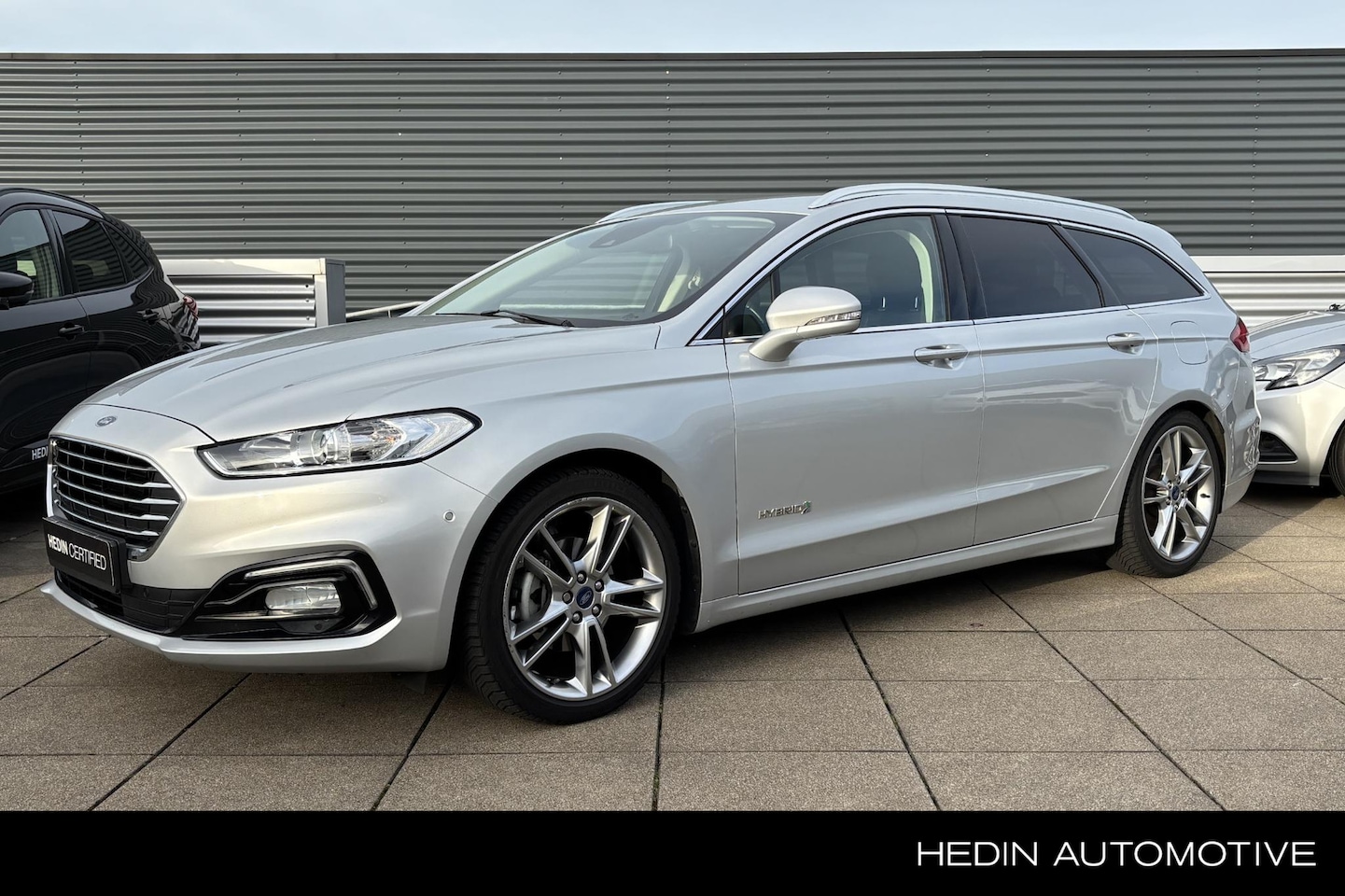 Ford Mondeo Wagon - 2.0 IVCT HEV Titanium | Trekhaak | Camera Achter | Keyless Entry | - AutoWereld.nl