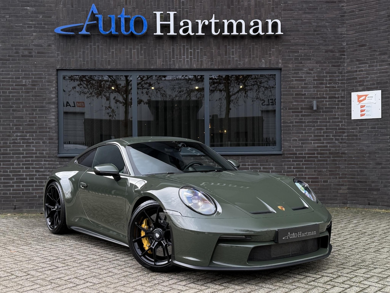 Porsche 911 - 992 4.0 GT3 Touring PTS*BLACKOLIVE|LIFT|PCCB|PDLS+ - AutoWereld.nl