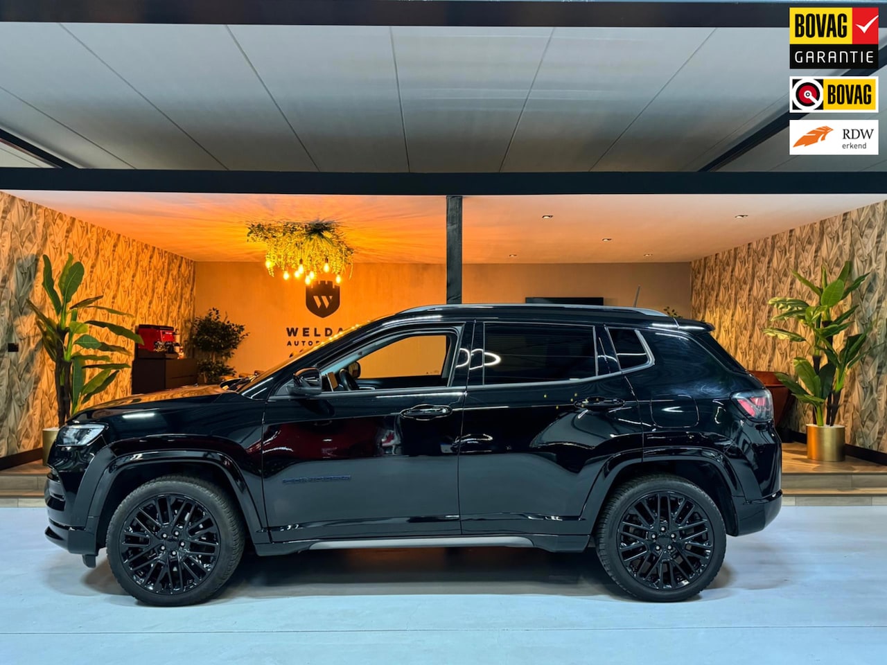 Jeep Compass - 4xe 240 Plug-in Hybrid Electric S Garantie 241PK Carplay Camera Elek stoelen StuurVW Stoel - AutoWereld.nl