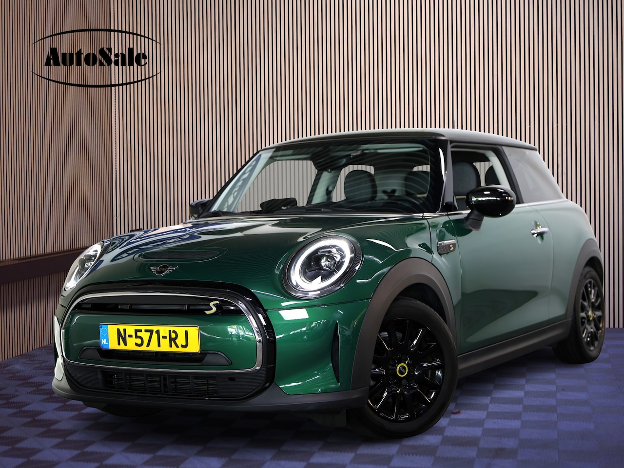 MINI Mini-Electric - Business Edition 33 kWh slechts 12999 km ! - AutoWereld.nl