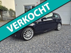 BMW 1-serie - 120i M-Sportpakket/ SCHUIFKANTEL/NAV/CLIMATE/CRUISE/LEDER/PDC/XENON