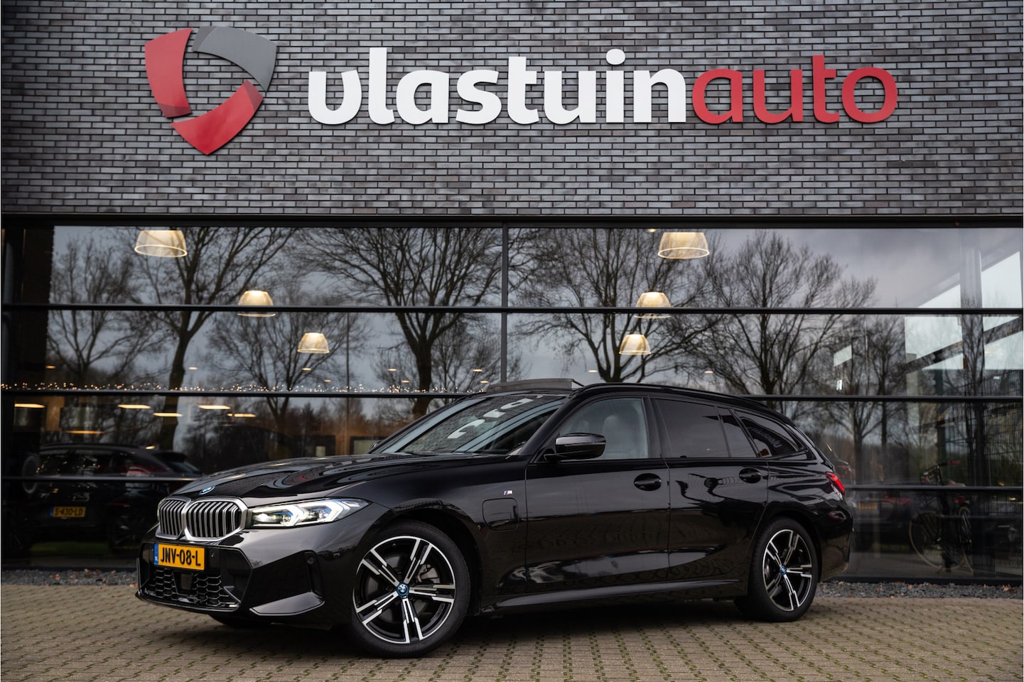 BMW 3-serie Touring - 330e xDrive 330e xDrive , Super sportstoelen, Panoramadak, Adap. cruise, - AutoWereld.nl