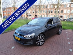 Volkswagen Golf - 1.2 TSI Trendline NAVI TEL CRUISECONT NAP