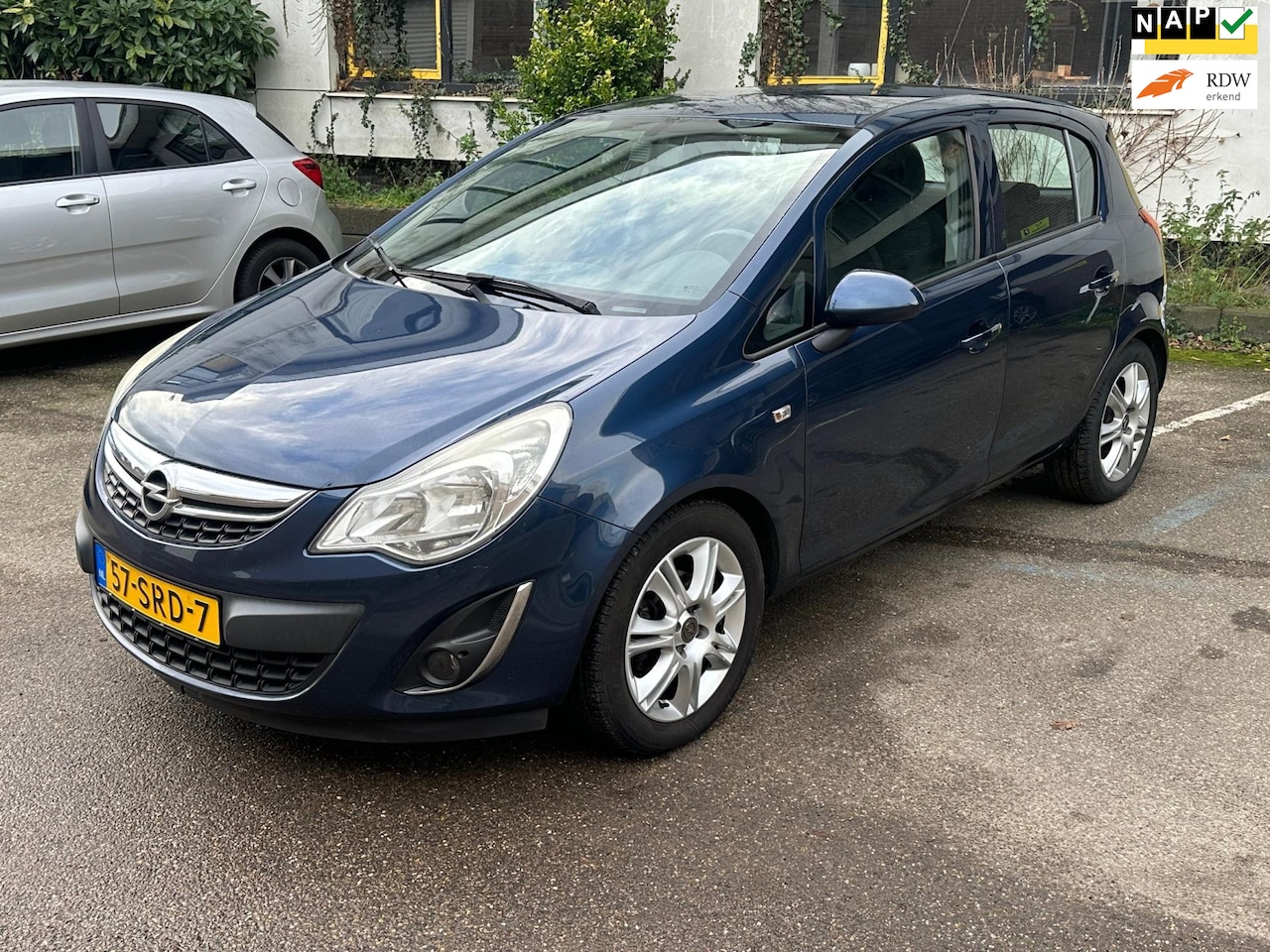 Opel Corsa - 1.4-16V Edition / Airco - AutoWereld.nl