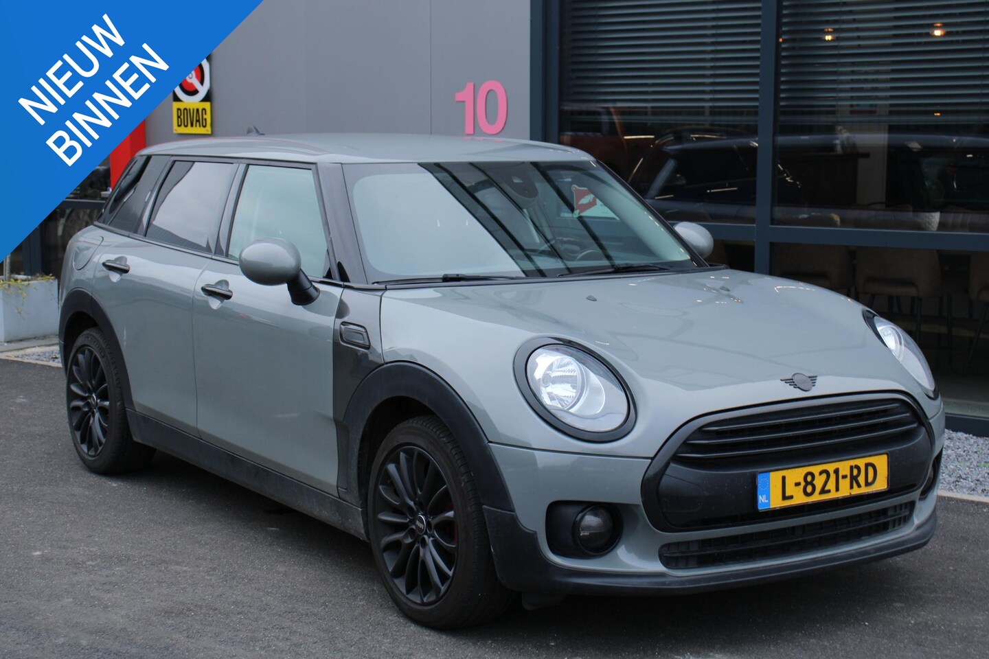 MINI Clubman - 1.5 One Pepper Mini 1.5 One Pepper, CRUISE, NAVI, STOELVERWARMING - AutoWereld.nl