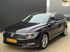 Volkswagen Passat Variant - 2.0 TDI Highline 190 pk Trekhaak