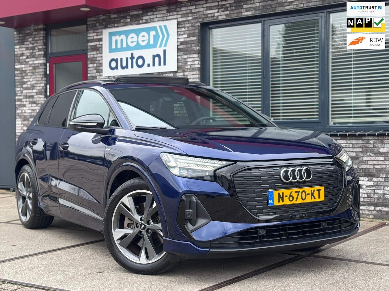 Audi Q4 e-tron - 40 S-LINE Competition 77 kWh PANO l SONOS l SFEER l TREKHAAK l MATRIX l CARPLAY l ADAPT.CR - AutoWereld.nl