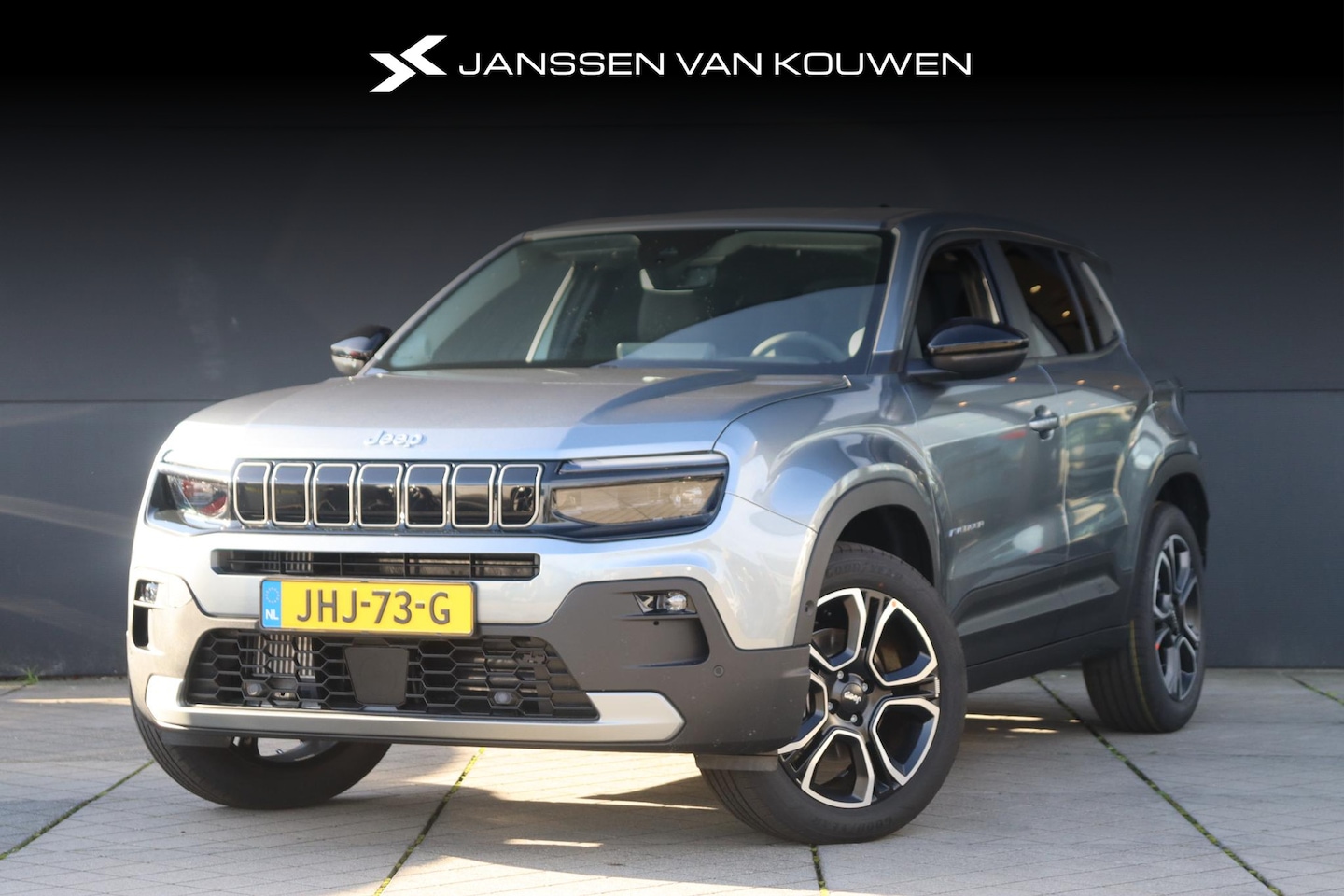 Jeep Avenger - 1.2 e-Hybrid Summit / Voordeel! - AutoWereld.nl