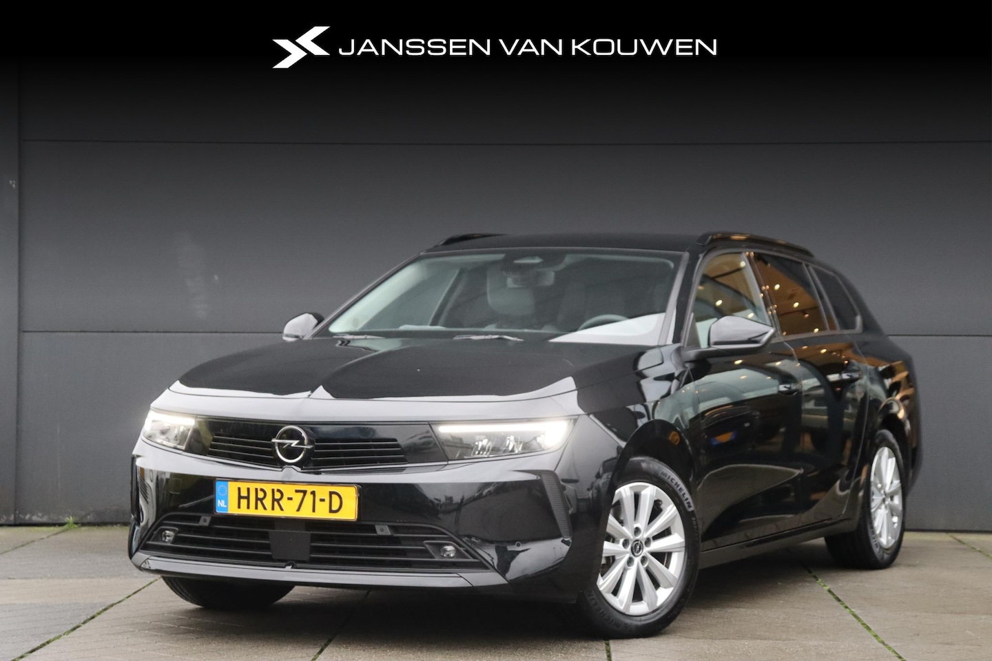 Opel Astra Sports Tourer - 1.2 Turbo Business Edition / Stoel-Stuurverwarming / Carplay - AutoWereld.nl