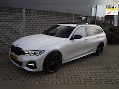 BMW 3-serie Touring - 318i High Executive Edition M Sport Autom Panodak Leder Sportst Stoelverw Navi Camera Clim