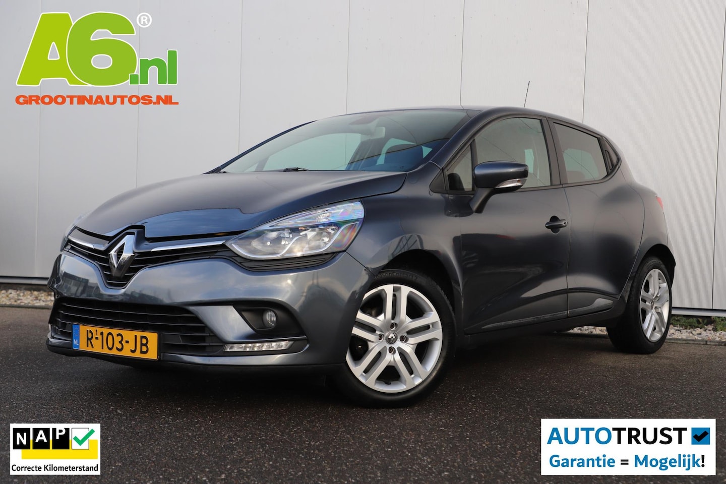 Renault Clio - 1.0 TCe Life Navigatie Carplay Android Bluetooth Airco Cruise Control - AutoWereld.nl