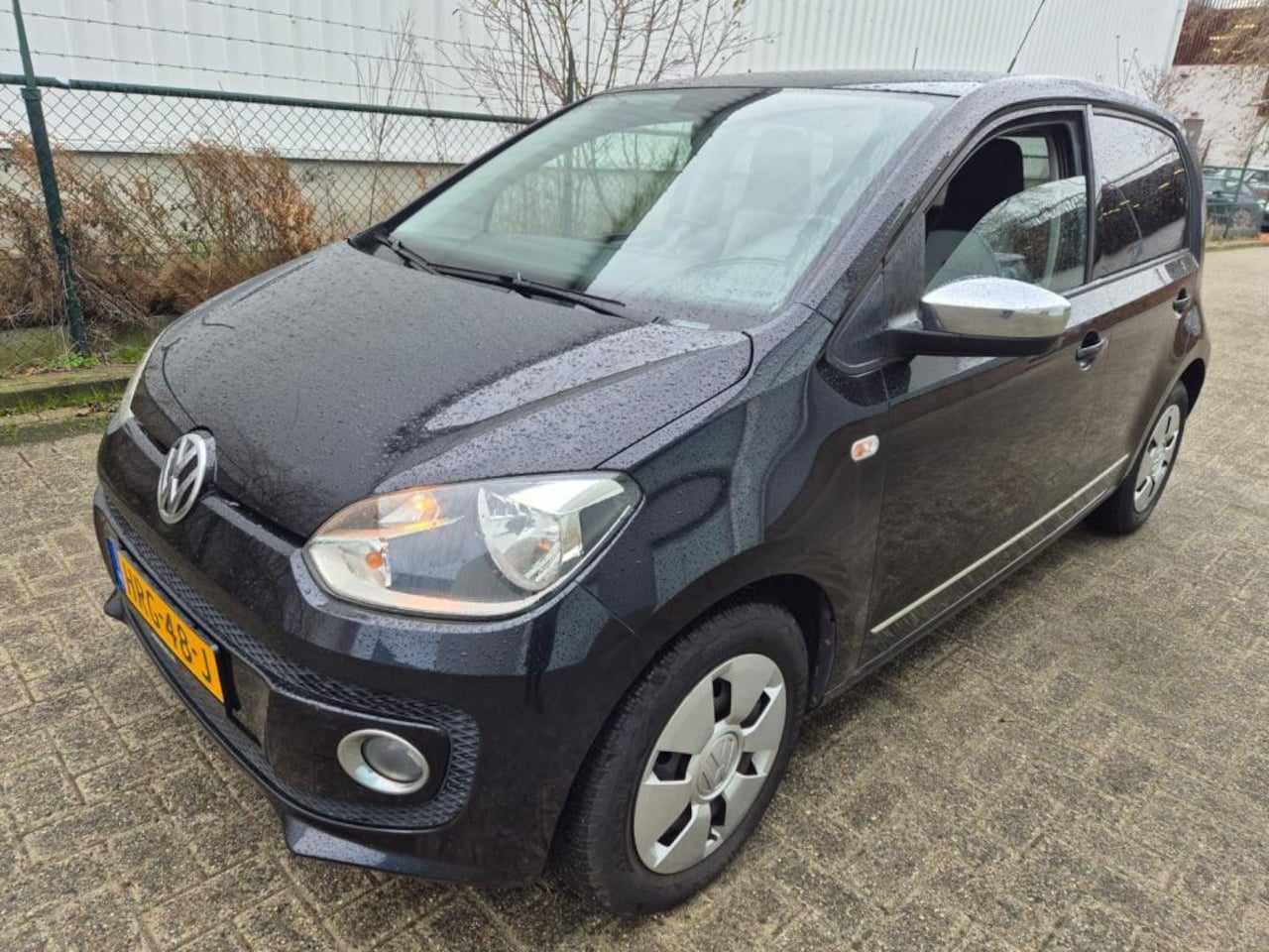 Volkswagen Up! - 1.0 high up! 1.0 high up!, 5Drs,Stuurbekr,airco!! - AutoWereld.nl