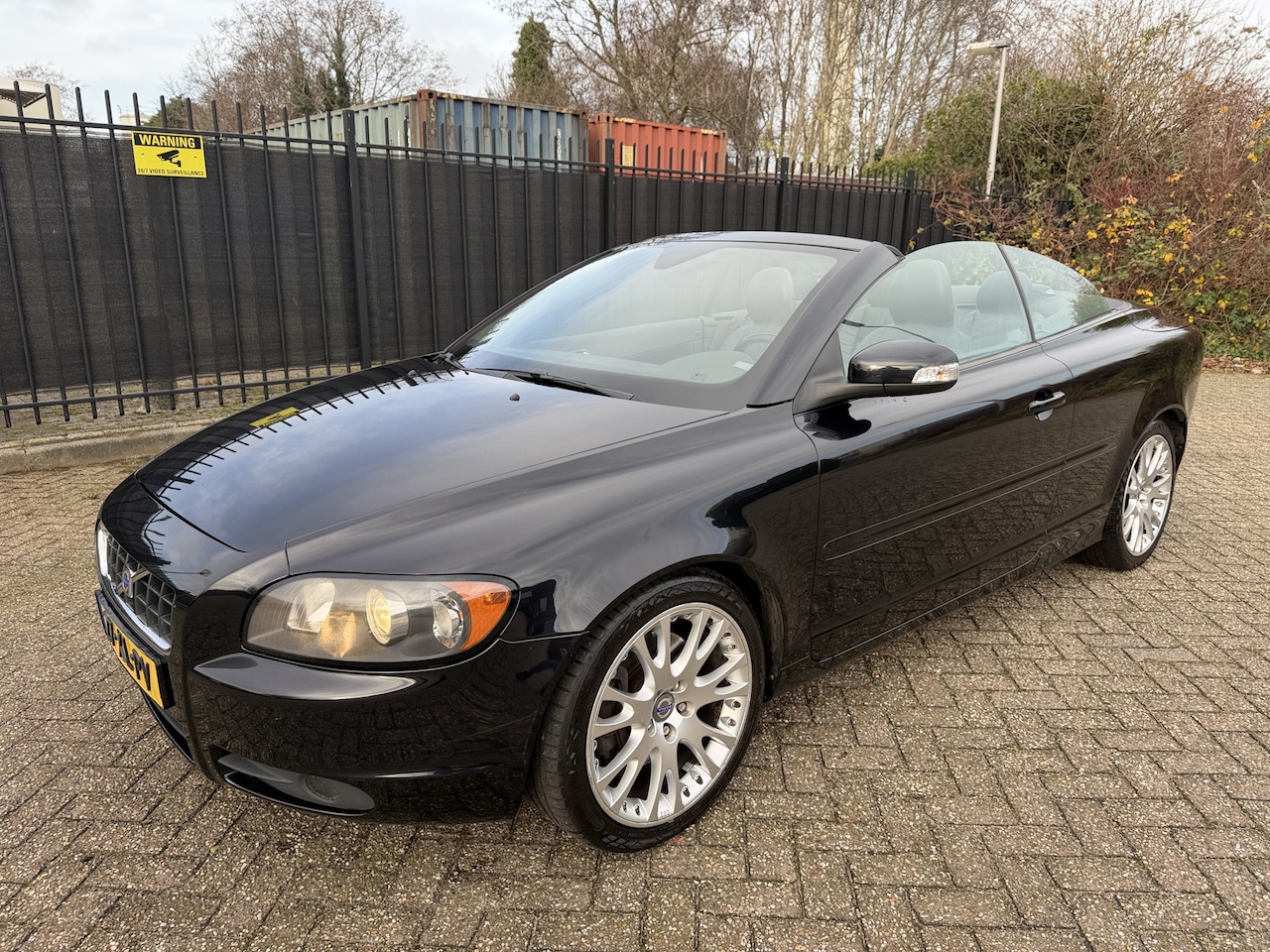 Volvo C70 Convertible - 2.4i Momentum Leer/Clima/Navi 1e Eig. - AutoWereld.nl