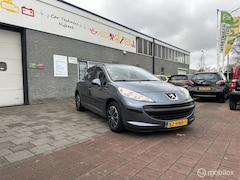 Peugeot 207 - 1.4 X-line