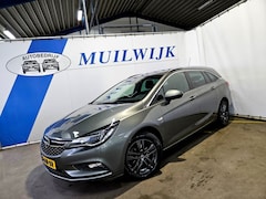 Opel Astra Sports Tourer - 1.4T 120 Jaar Edition / Automaat / Trekhaak / NL Auto