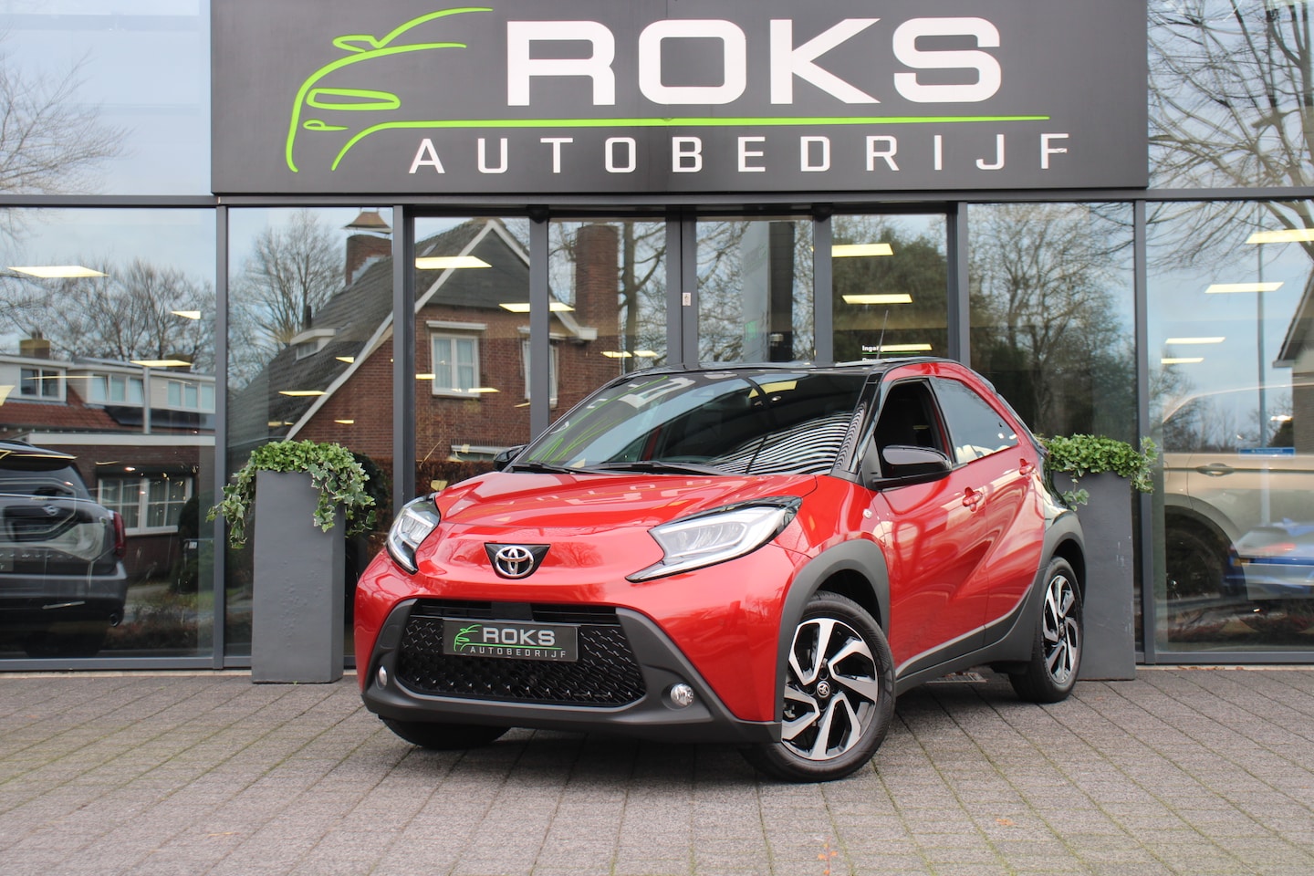 Toyota Aygo X - 1.0 VVT-i S-CVT Envy Two-tone Automaat - AutoWereld.nl