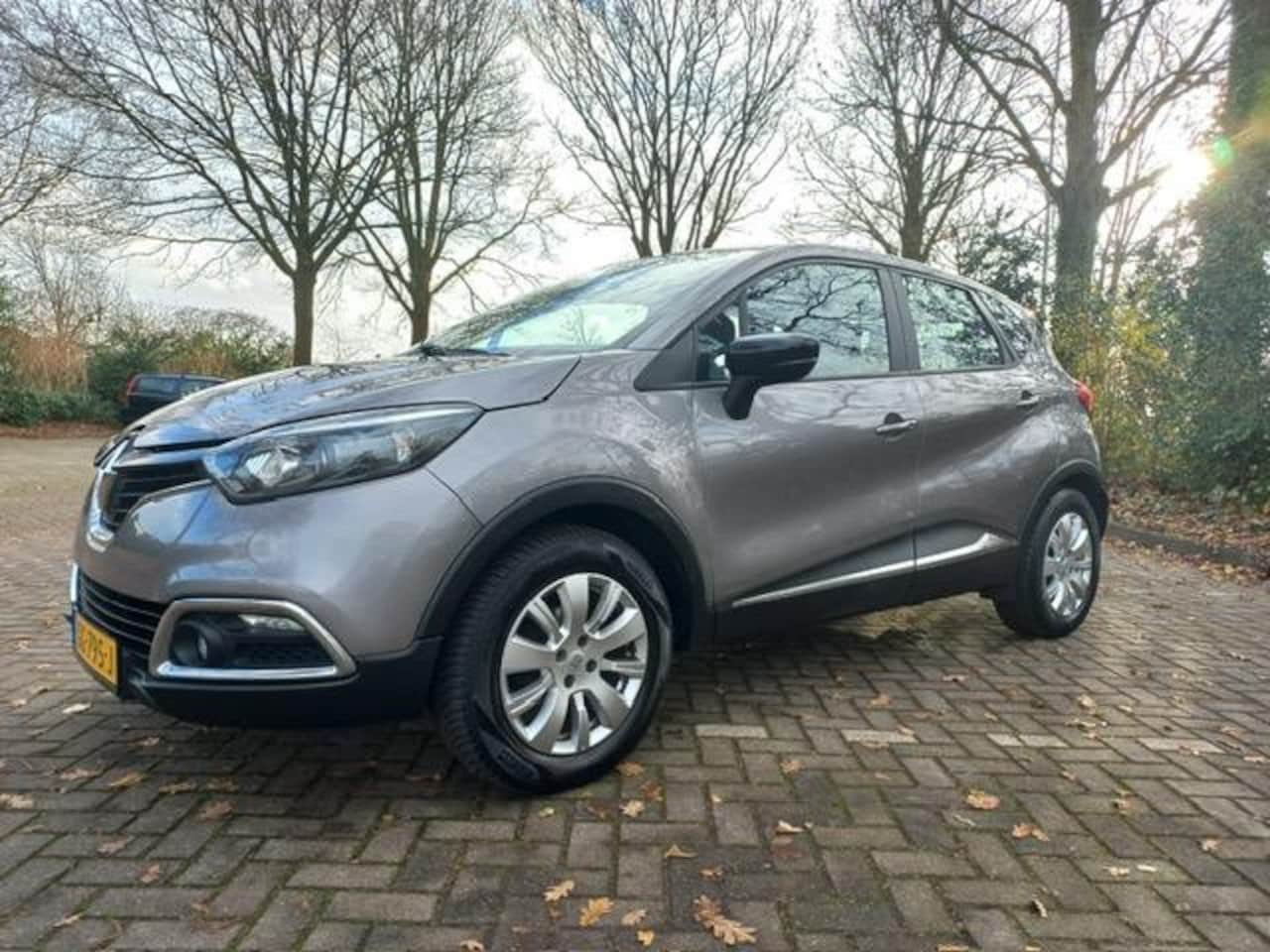 Renault Captur - 0.9 TCe airco navi cruis elk ramen sp velgen - AutoWereld.nl