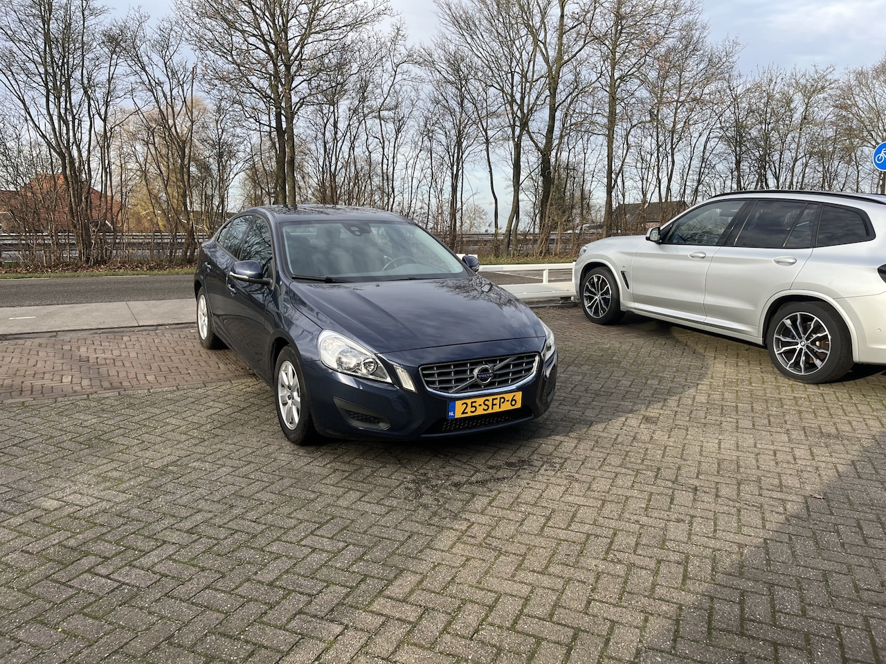 Volvo S60 - 1.6 T3 TREKHAAK CRUISE NAVI - AutoWereld.nl
