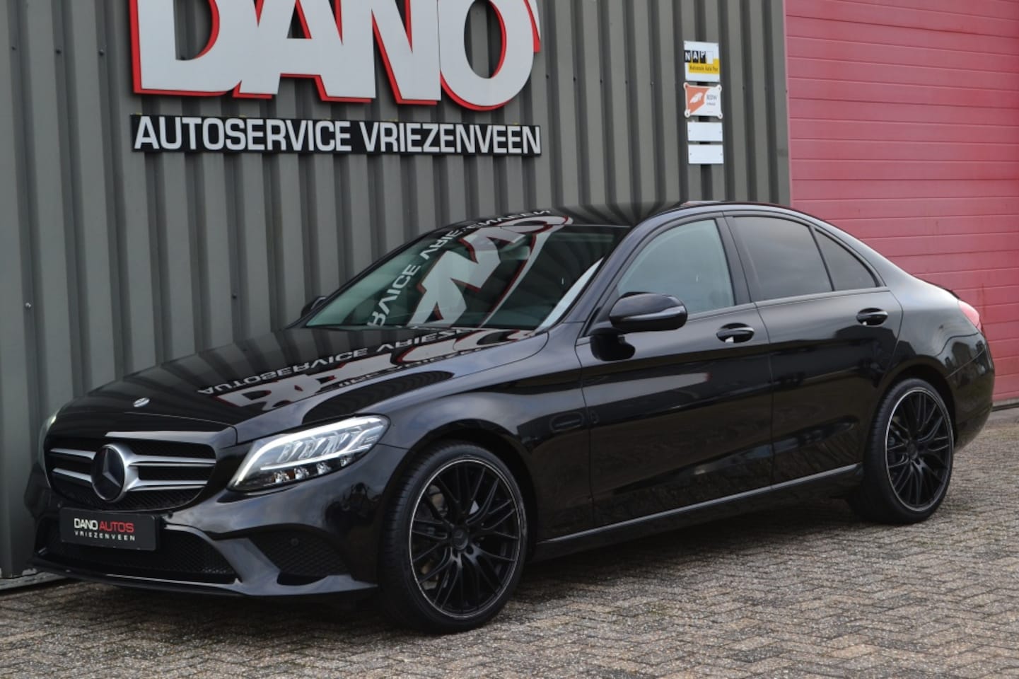 Mercedes-Benz C-klasse - C180 CGI Avantgarde LED/Navi/Camera/19'' - AutoWereld.nl