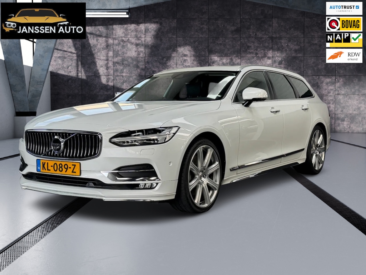 Volvo V90 - 2.0 T5 Inscription | PANO | HUD | 360 camera | Leder | Bowers & Wilkins | Spotify | Zeer m - AutoWereld.nl