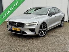 Volvo S60 - T6 AWD Twin Engine R-Design | ACC | Parkeercamera | Zwarte hemelbekleding | Trekhaak