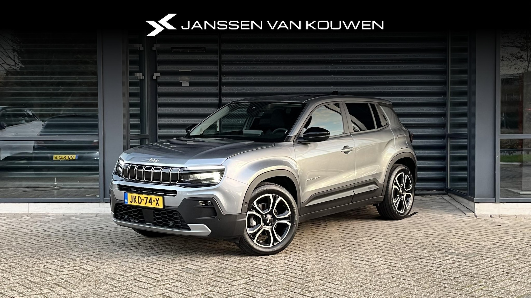 Jeep Avenger - Summit 54 kWh WINTERPAKKET | NAVIGATIE | WARMTEPOMP - AutoWereld.nl
