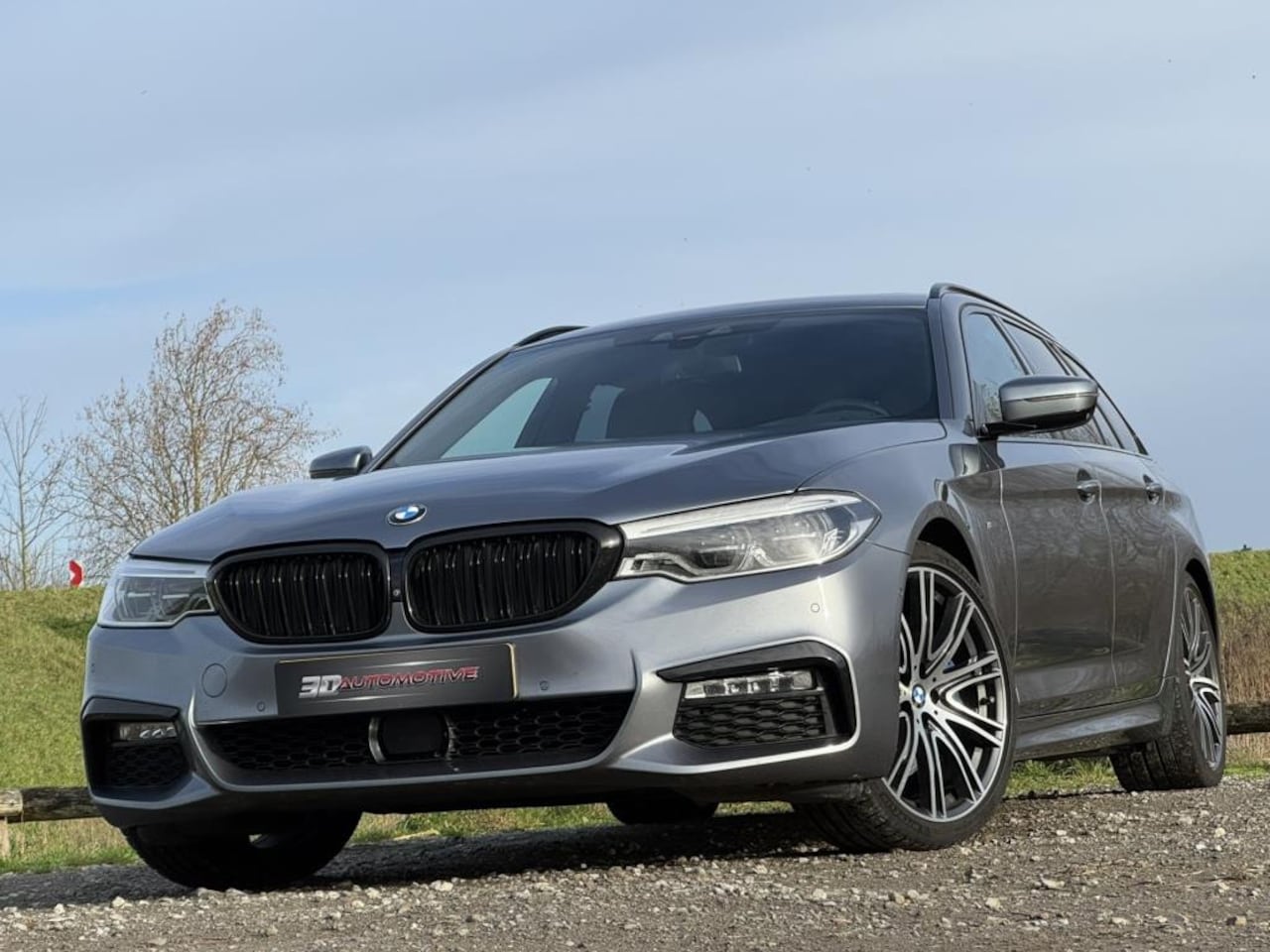 BMW 5-serie Touring - 530i High Executive 530i High Executive, M SPORT, PANO, HUD, 360, ACC, H&K, LED, MEMORY, ORIG NED. - AutoWereld.nl
