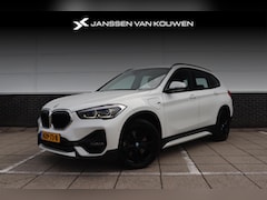 BMW X1 - xDrive25e *SOH 89% * PHEV * Sport Line * Trekhaak * Navigatie * Stoelverwarming * LED Kopl