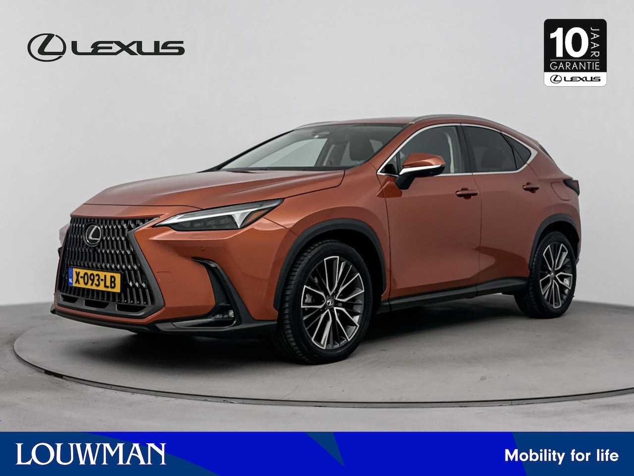 Lexus NX - 450h+ AWD Executive Line | BTW Auto | Trekhaak | 360' Camera | - AutoWereld.nl