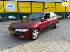 Opel Vectra - 2.0i-16V GL Plus AUTOMAAT