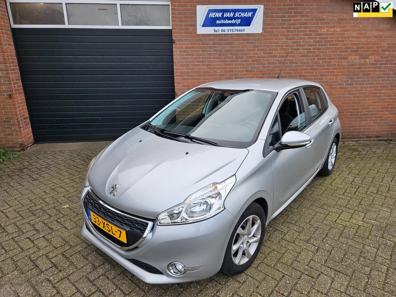 Peugeot 208 - 1.2 VTi 2012 - Parkeersensoren / Cruise control - AutoWereld.nl