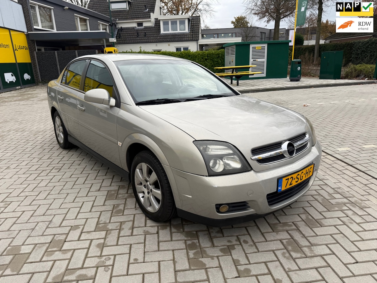 Opel Vectra - 1.8-16V V-line NWE APK! lagekm** - AutoWereld.nl