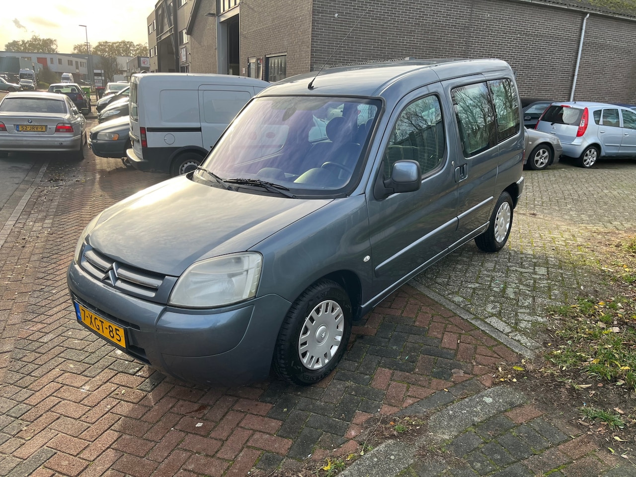 Citroën Berlingo - 1.4i Cinqspace! Airco! Dubbele schuifdeur! - AutoWereld.nl