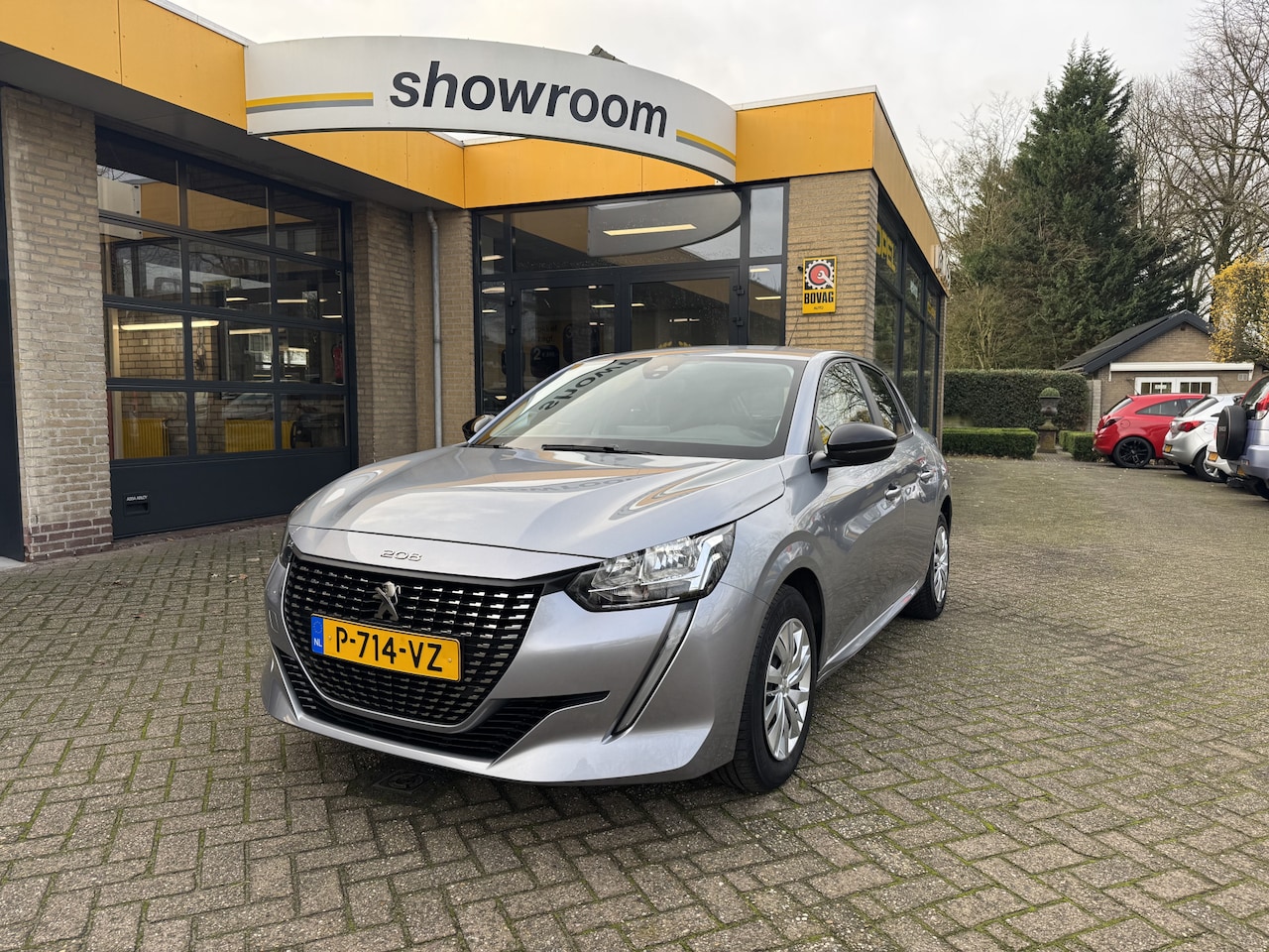 Peugeot 208 - 1.2 PureTech Active Airco Navi Carplay - AutoWereld.nl