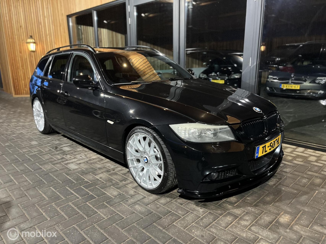 BMW 3-serie Touring - 335i High Executive M-Sport | LCI | N54 - AutoWereld.nl